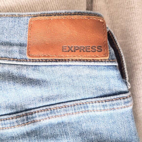 Express Perfect Stretch Denim Cropped High Rise Frayed Hem Ankle Flare Jeans 4 - Picture 6 of 14